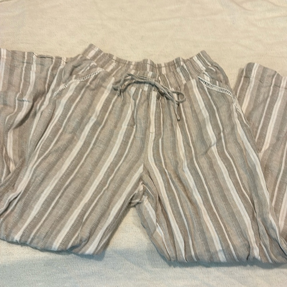Beige flowy pants